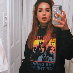 Meet your Posher, Isabel